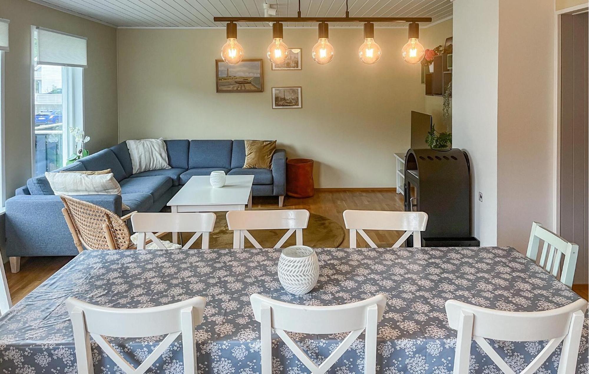 Stunning In S With Kitchen Apartment
